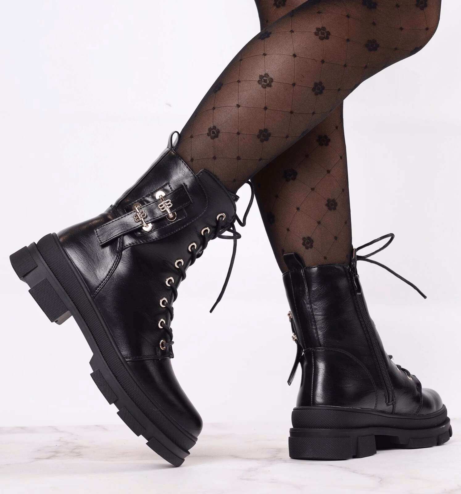 Jak nosić buty zimowe damskie?