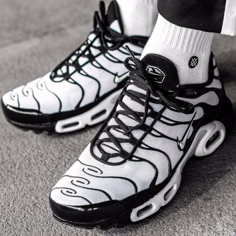 Jakie buty są modne?