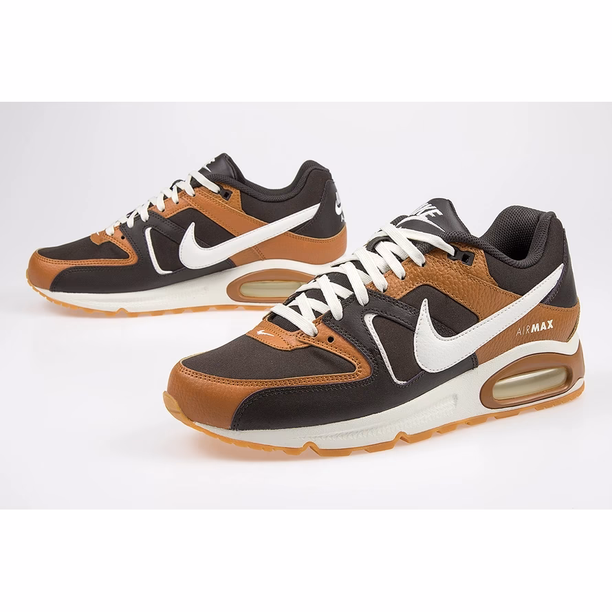 Jakie buty pasują do brązowych spodni?