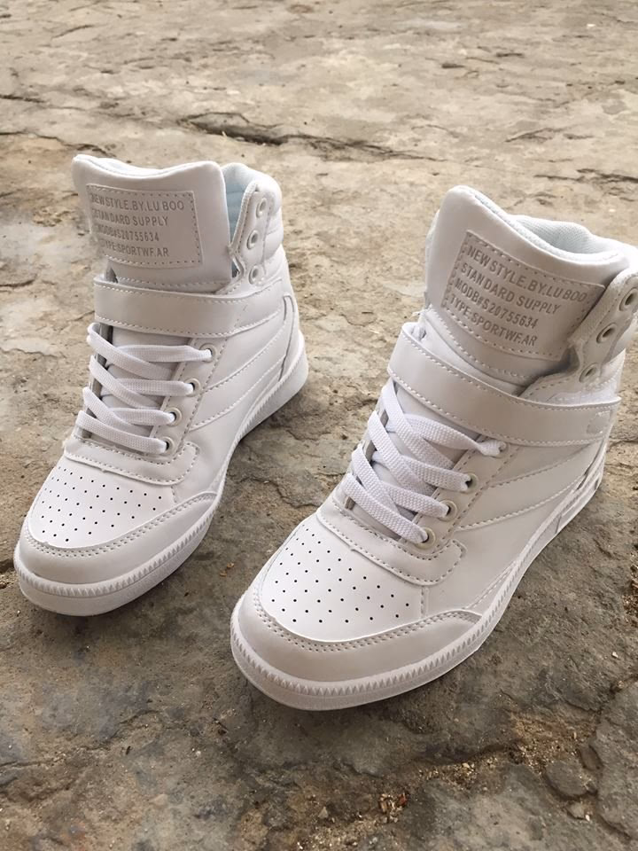 Jakie buty sportowe do sukienki?