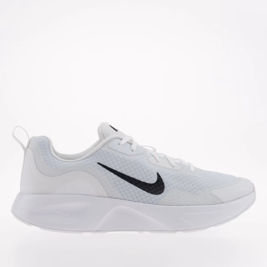 Jak wyczyścić białe podeszwy butów?