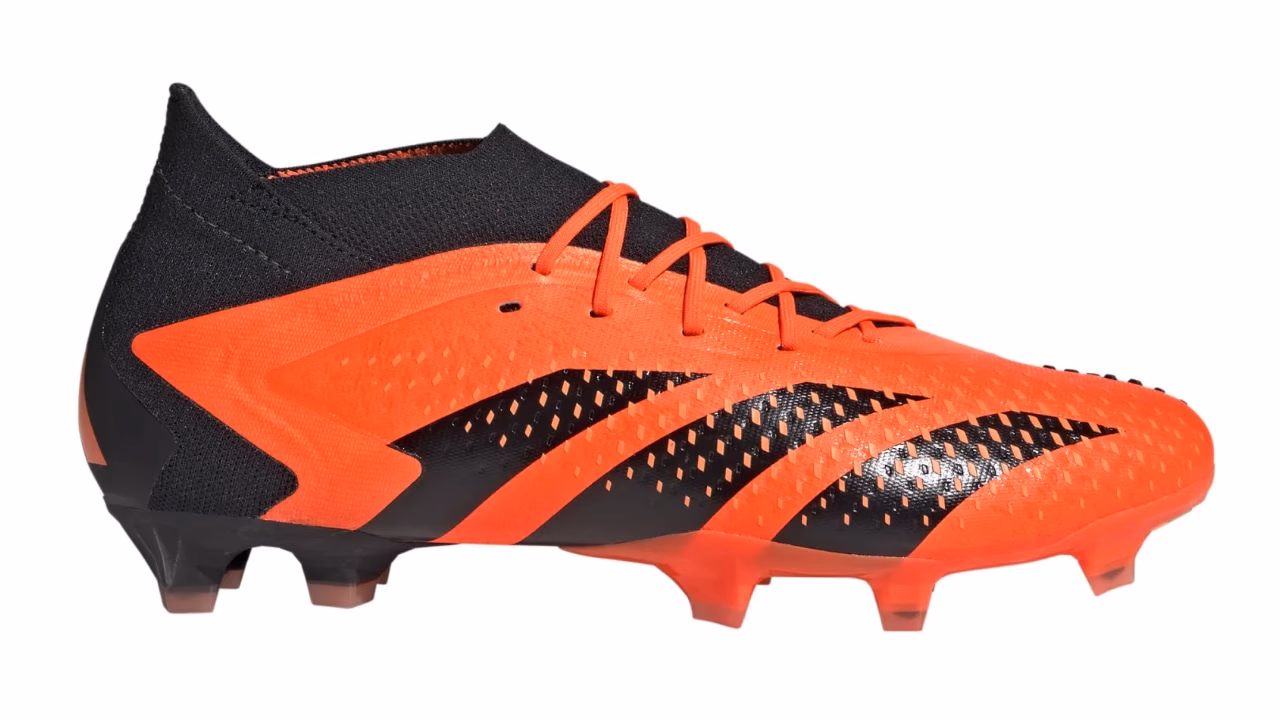 Czy buty piłkarskie powinny być ciasne?