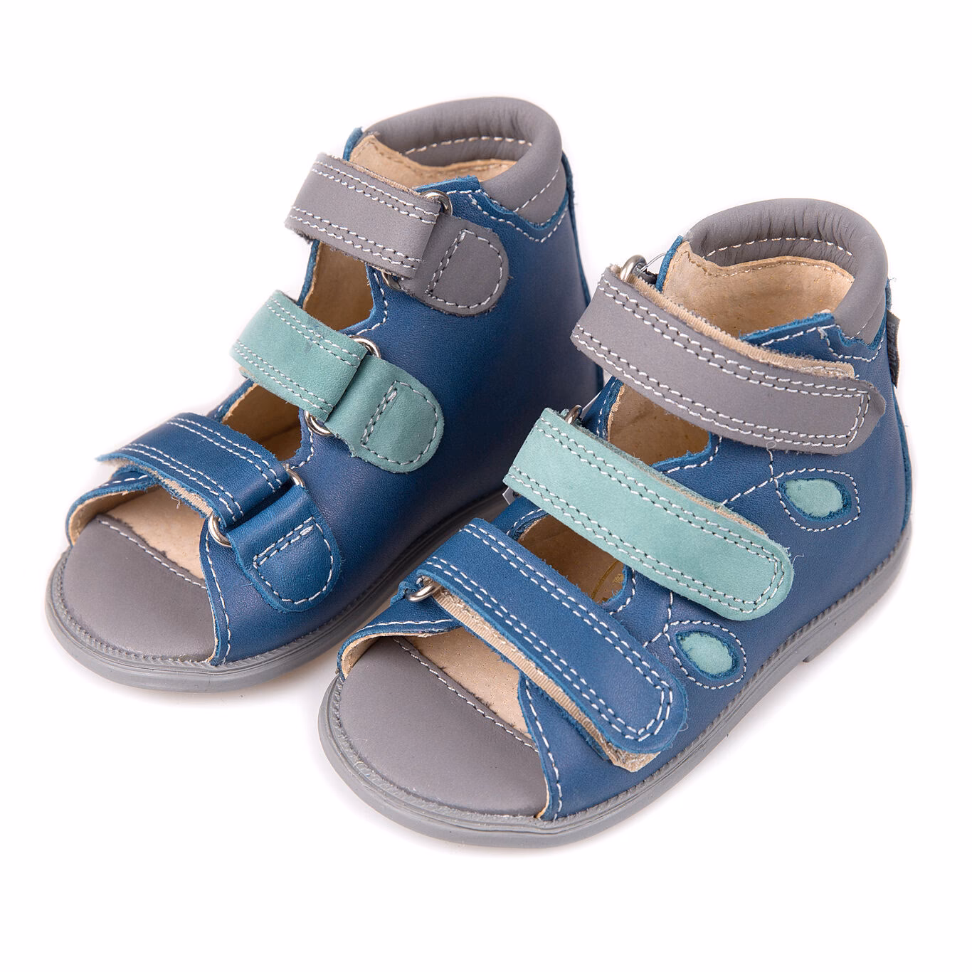 Jakie buty dla dziecka z koślawością?