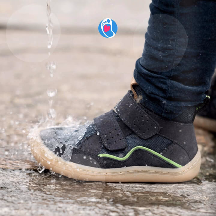 Na co zwrócić uwagę przy wyborze rozmiaru kaloszy dla dziecka?