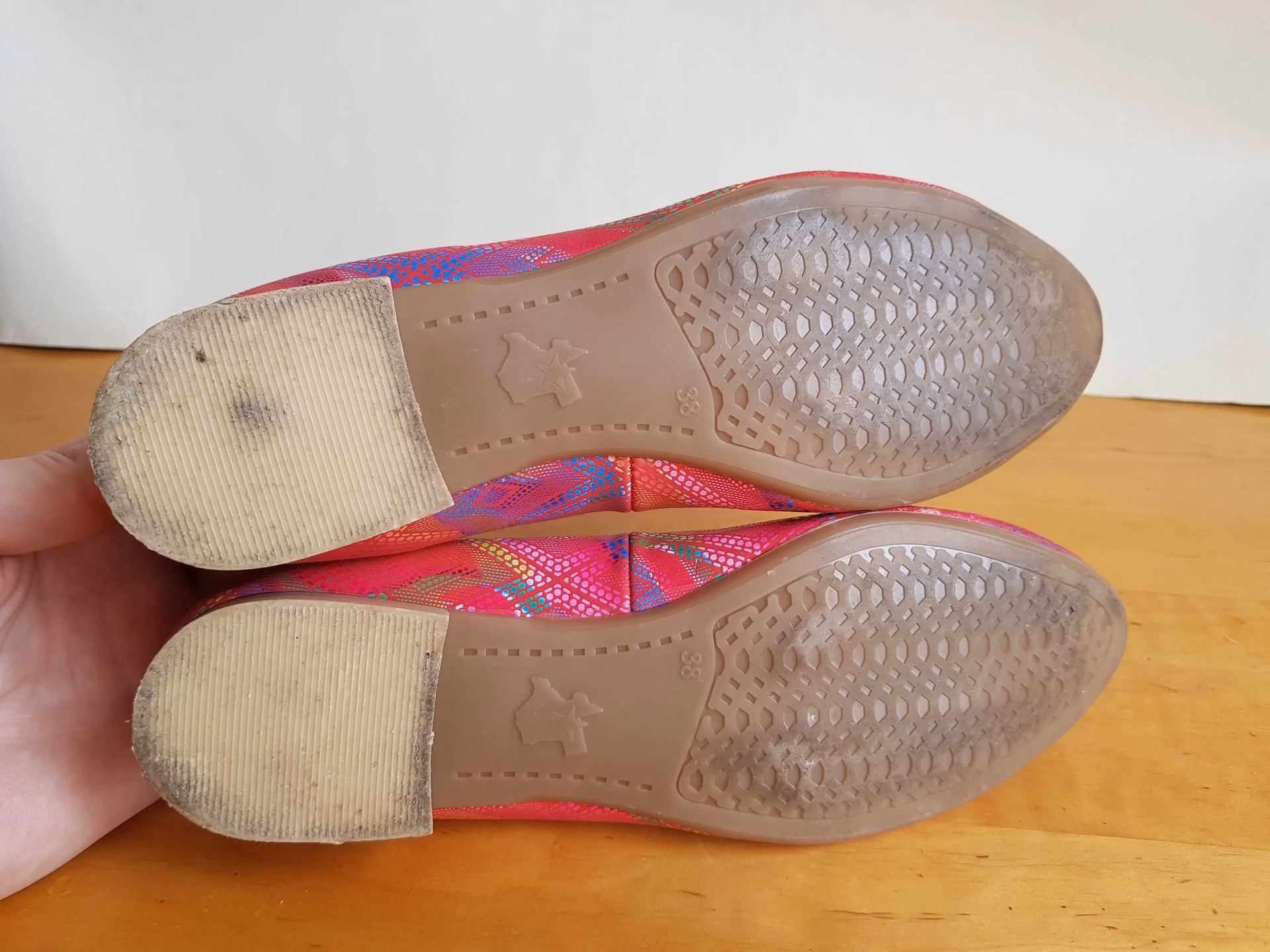 Jakie buty do sukienki na wesele gość?