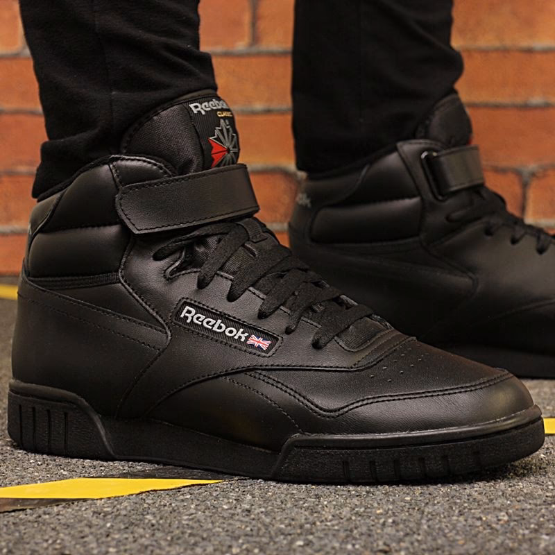 Czy buty za kostkę są modne?