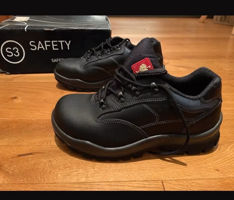 Jak dbać o buty robocze?