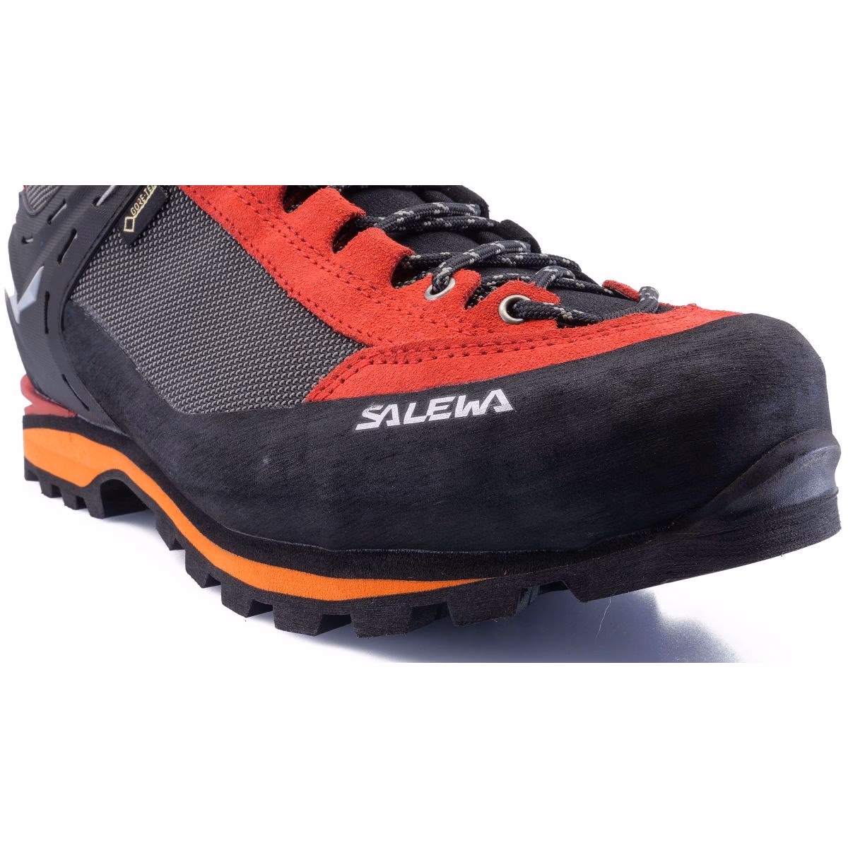 Jak oceniane są buty Salewa Crow GTX?