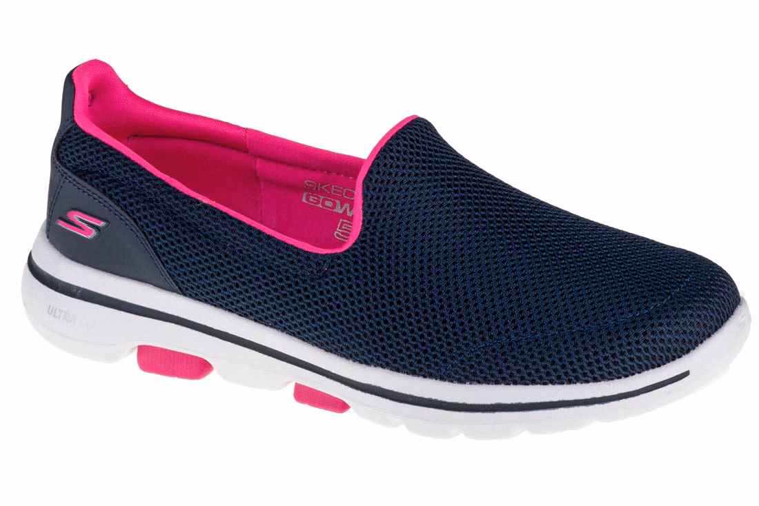 Na co zwrócić uwagę kupując buty Skechers damskie na wyprzedaży?