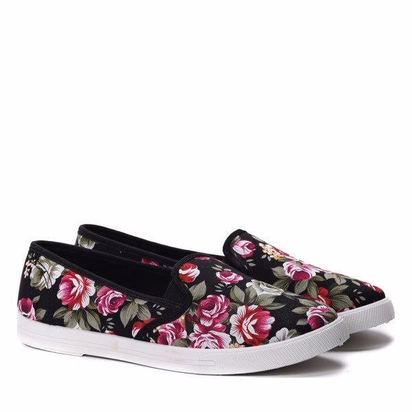 Slip-on – co to za buty?