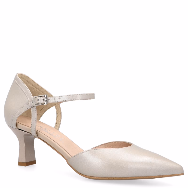 Jakie buty zamiast szpilek na wesele?