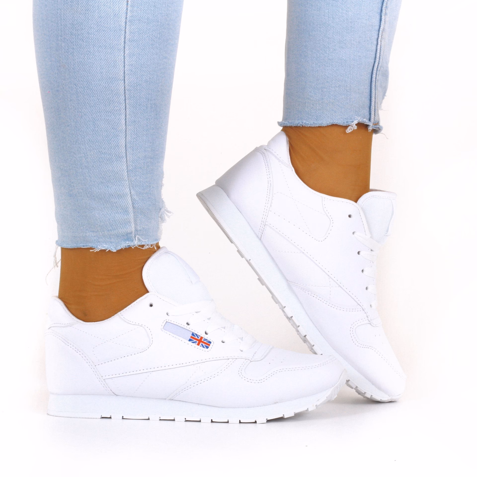 Jak dbać o buty sportowe damskie?