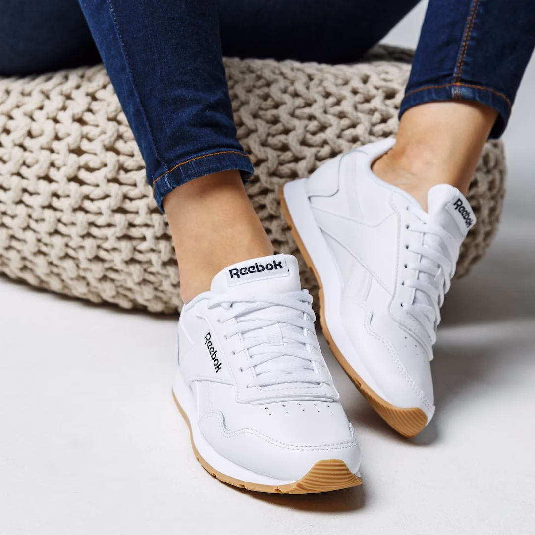 Jakie buty na jesień do sukienki?