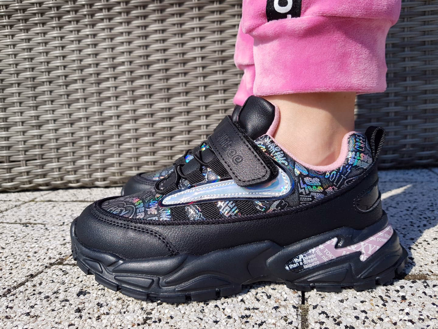 Jakie buty sportowe dla dziewczynki wybrać?