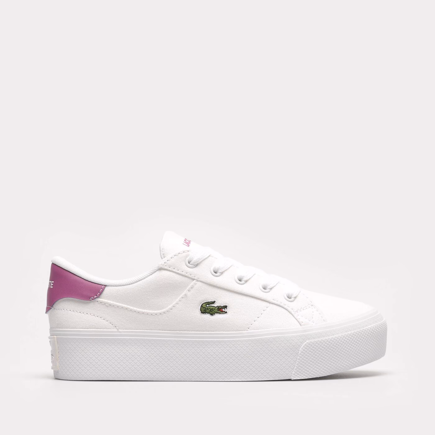 Jakie buty sportowe do sukienki?