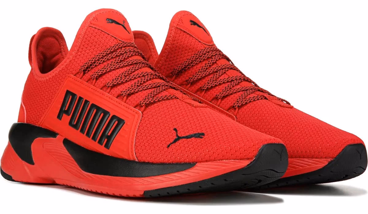 Do czego pasują czerwone buty sportowe?