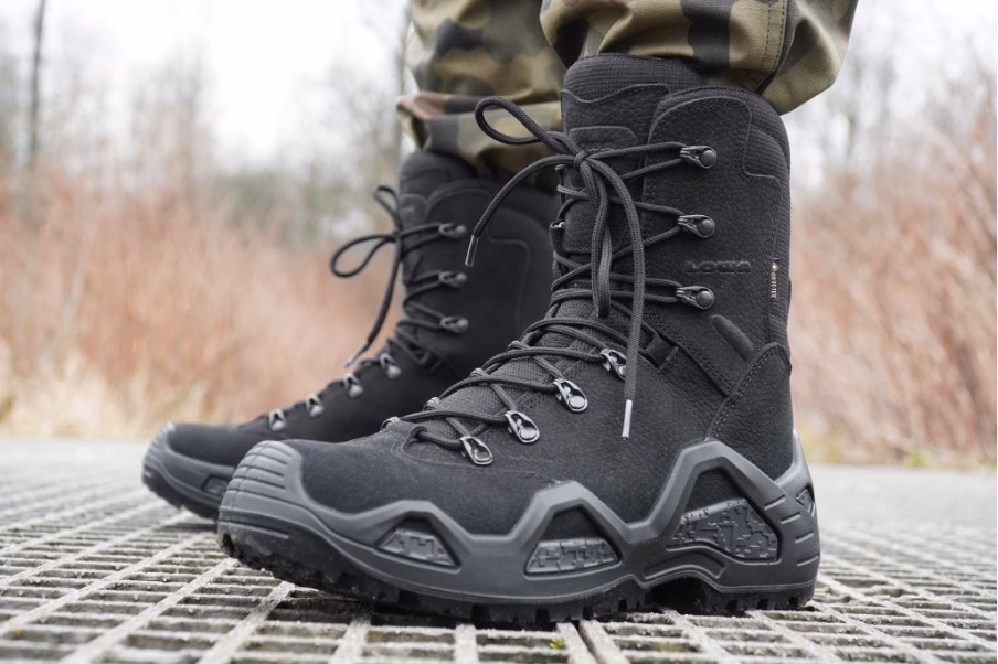 Na co zwrócić uwagę kupując buty wojskowe?