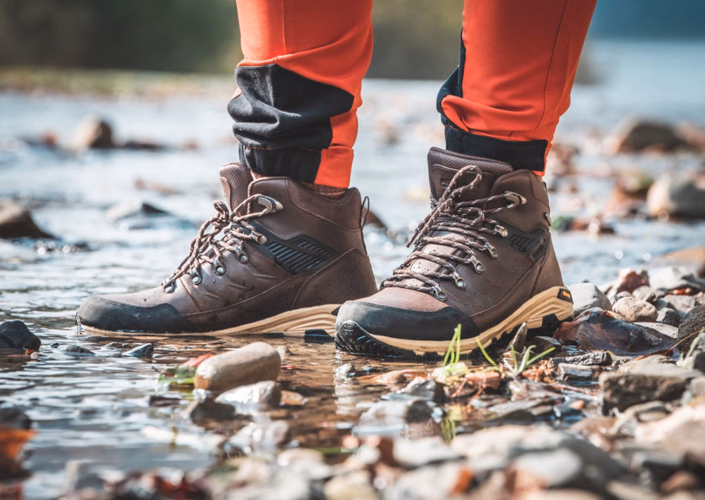 Czym się różnią buty trekkingowe od zwykłych?