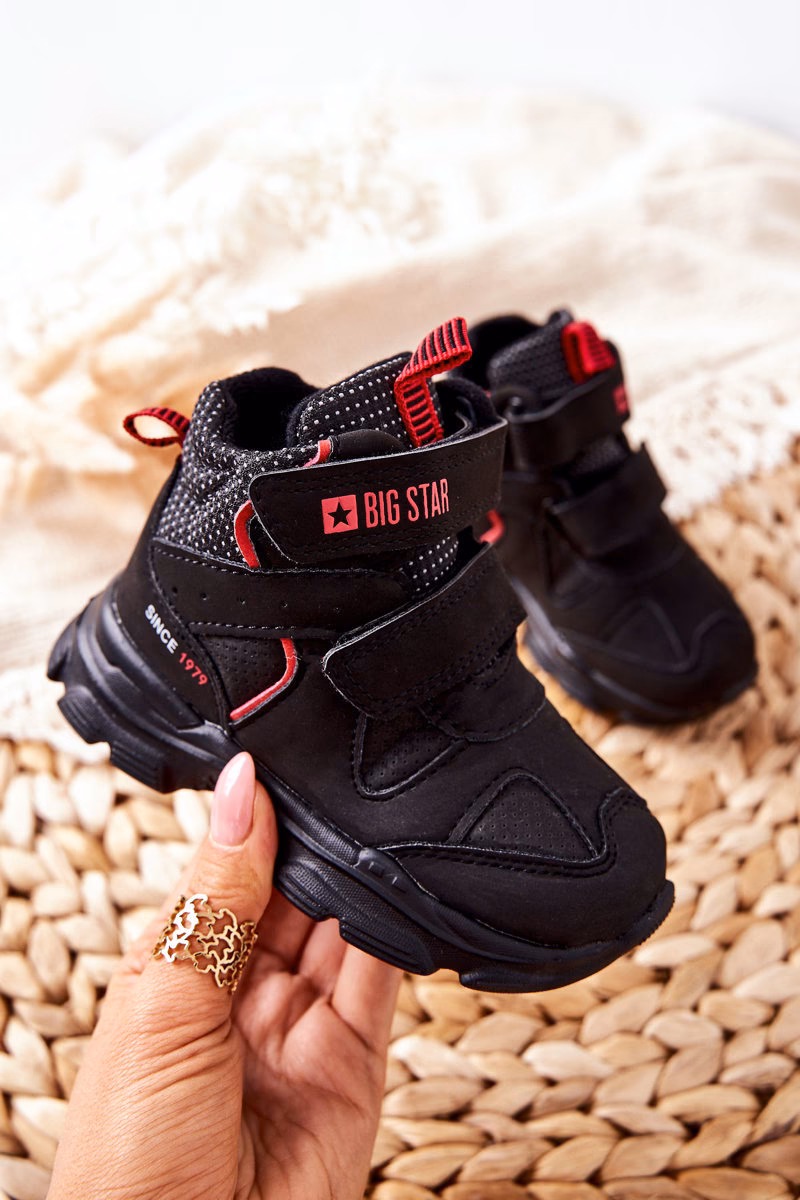 Jak wybrać buty trekkingowe dla dziecka?