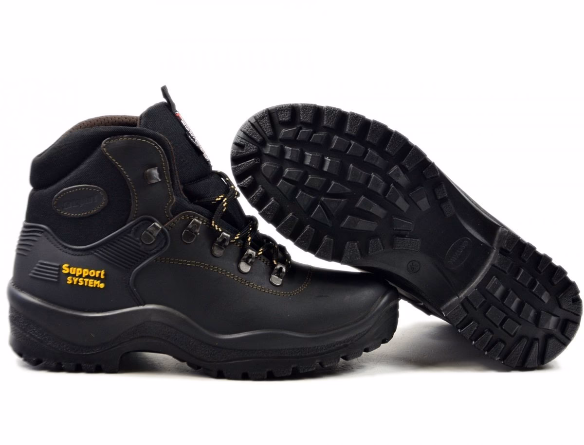 Jak nosić buty trekkingowe?