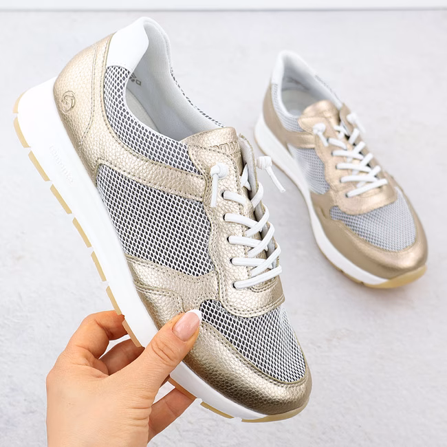 Jak nosić złote sneakersy?