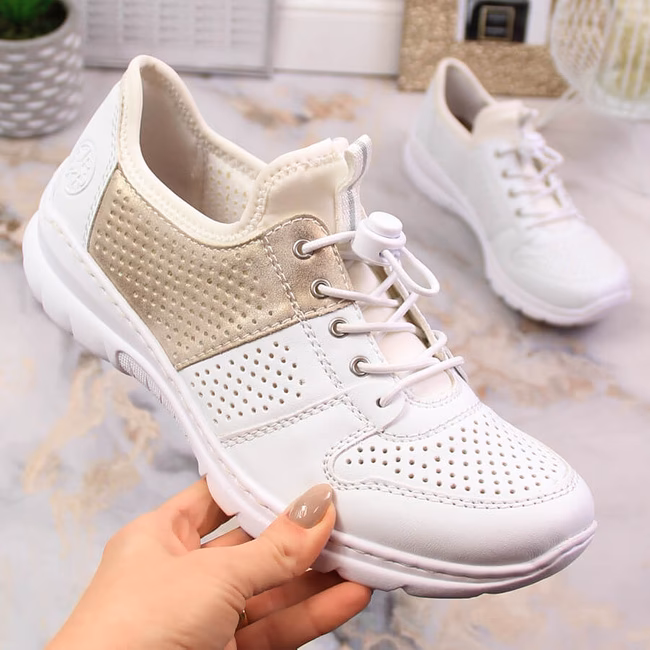 Jakie kolory butów sportowych są modne wiosną?