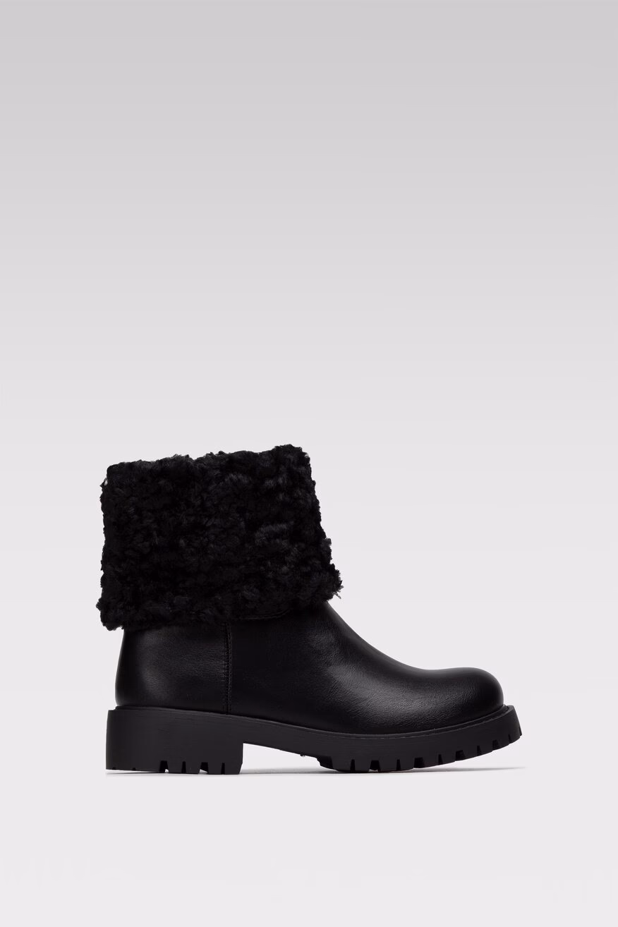 Jak czyścić buty z futerkiem?