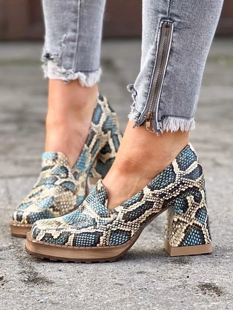 Z czym łączyć buty w zwierzęce printy?