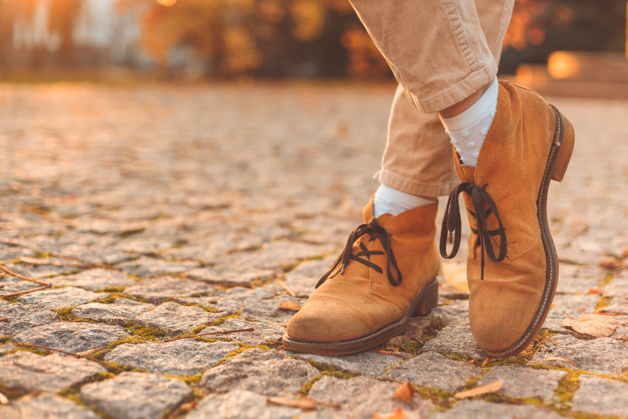 Czym się różni nubuk od zamszu?