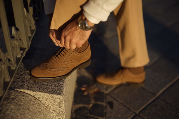 Jak dbać o jasne buty z nubuku?