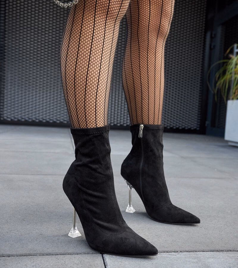 Na jakie okazje pasują buty z ozdobnym obcasem?