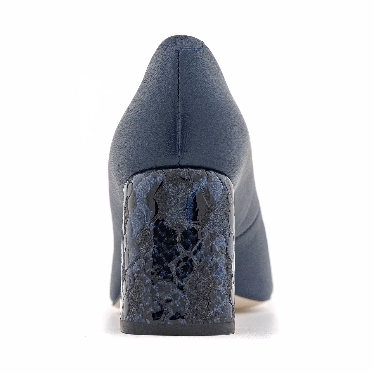 Jak nosić botki na słupku?