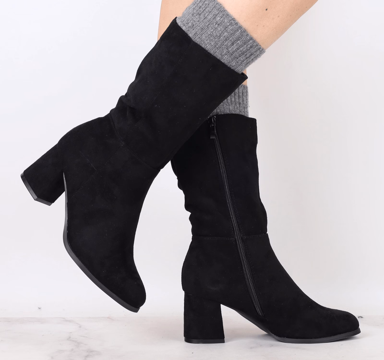 Jakie buty na zimę dla osoby z szeroką łydką?