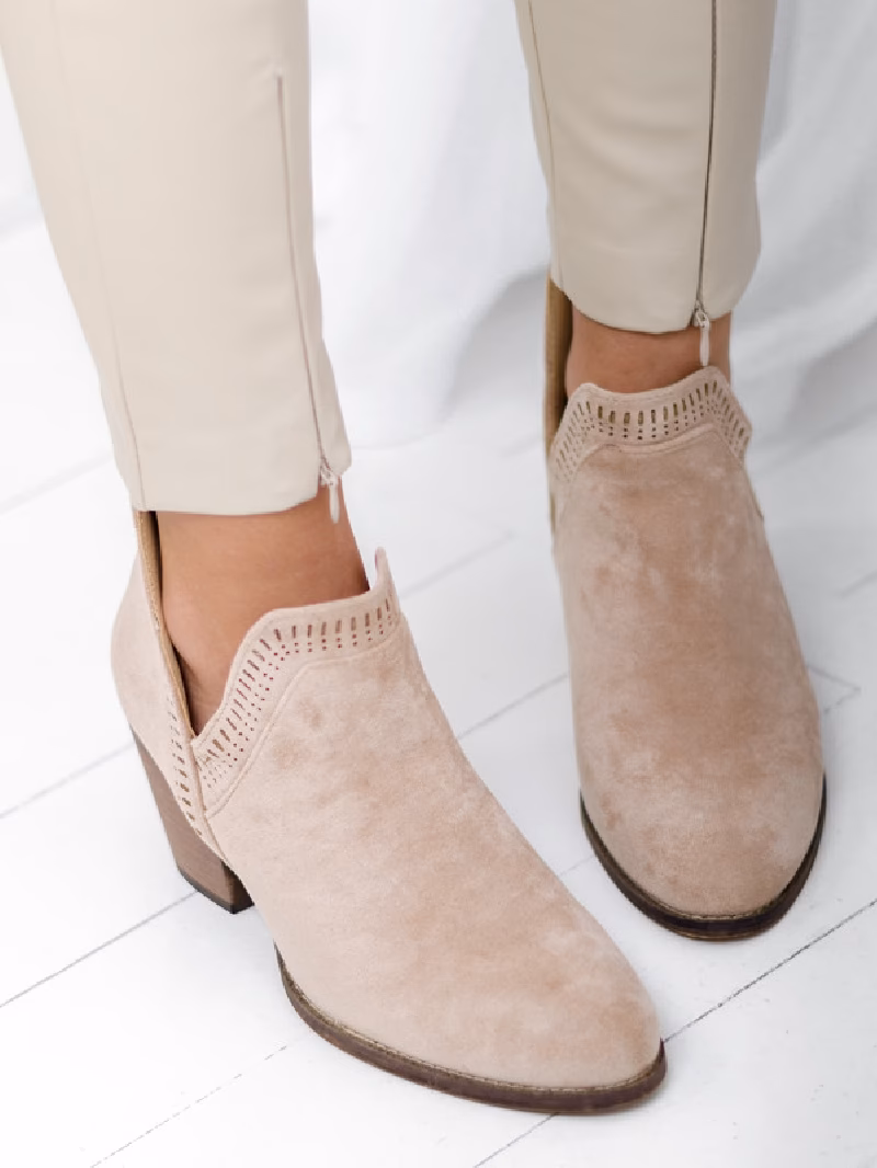 Czy buty peep toe są eleganckie?