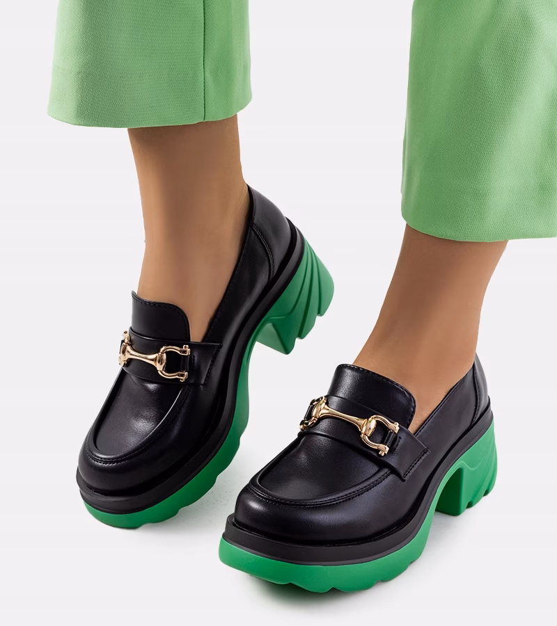 Do czego pasują zielone buty?