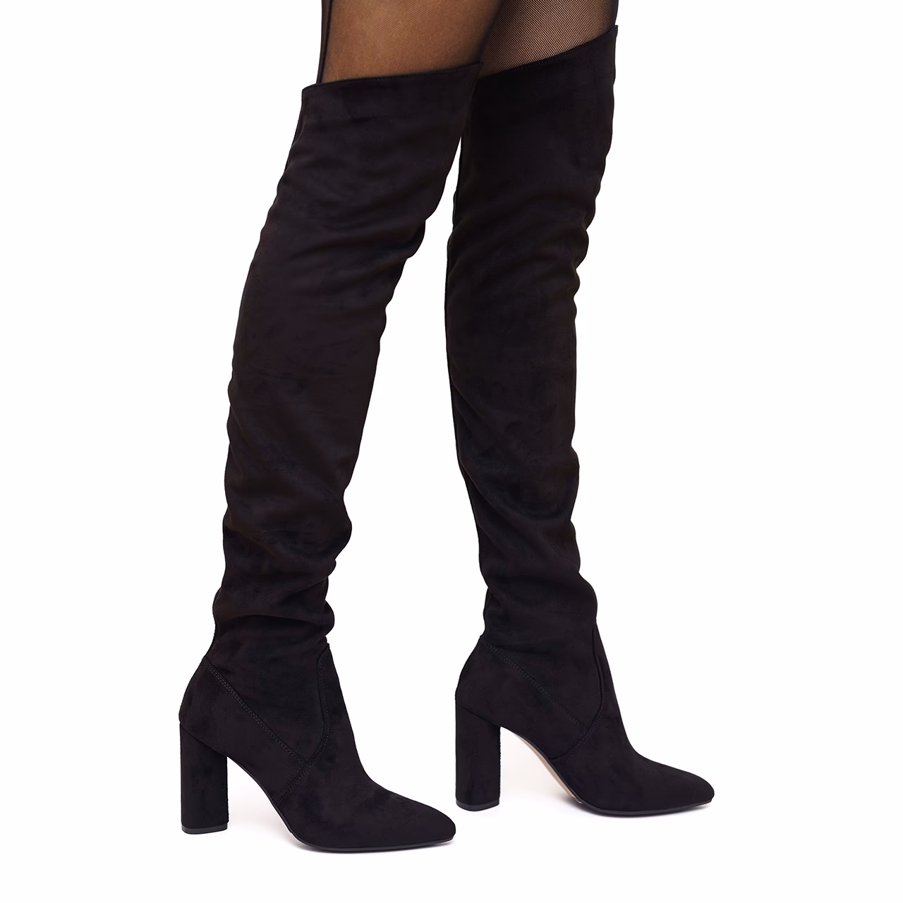 Jak nosić kozaki za kolano na obcasie?