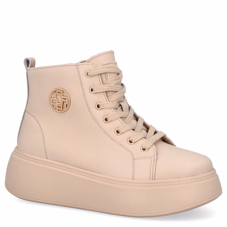 Jakie buty do płaszcza damskiego?