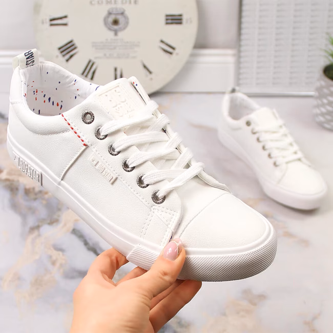 Czym się różni skóra ekologiczna od naturalnej?