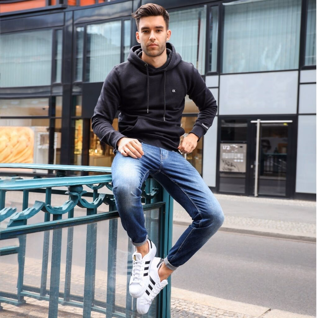 Jakie buty do spodni rurek zimą?