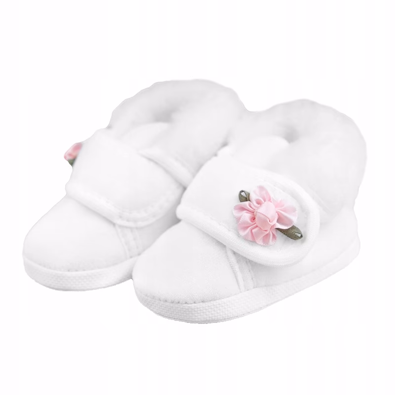 Jakie buty dla dziecka do wózka na zimę?