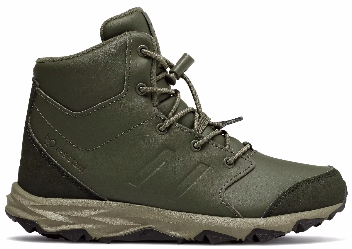 Jakie buty zimowe dla chłopca wybrać?