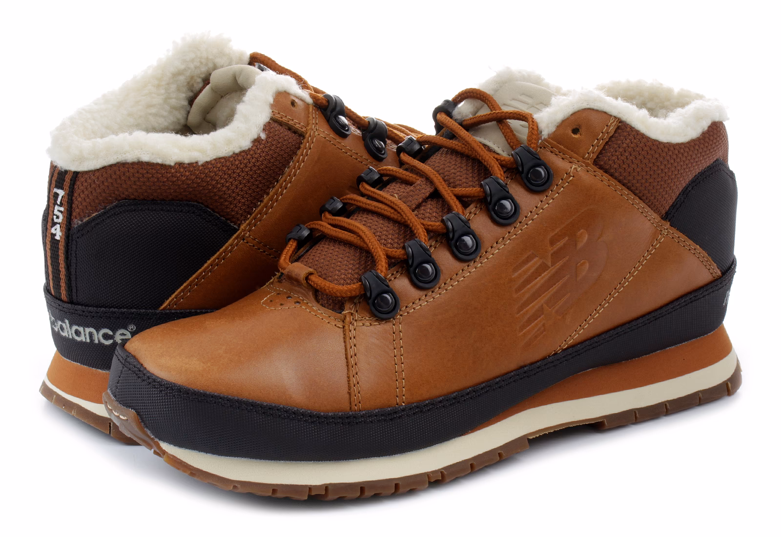 Czy buty New Balance H754LFT są wodoodporne?