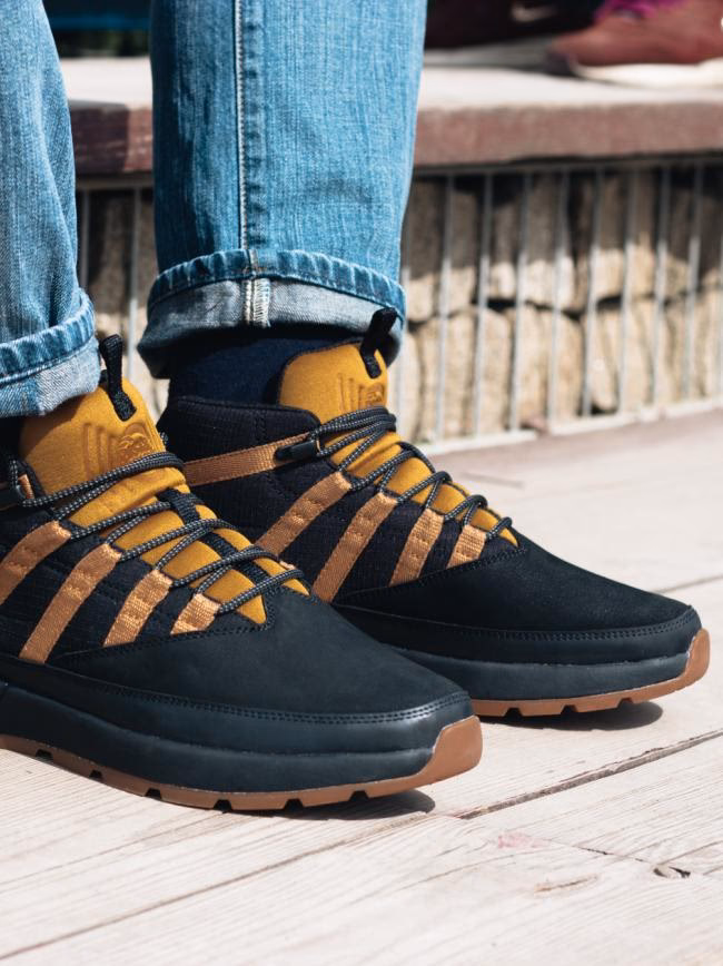 Jakie buty są dobre na śnieg?