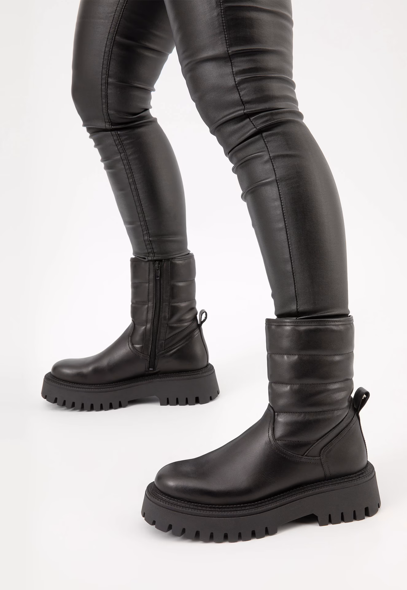 Jakie buty do chodzenia po śniegu?