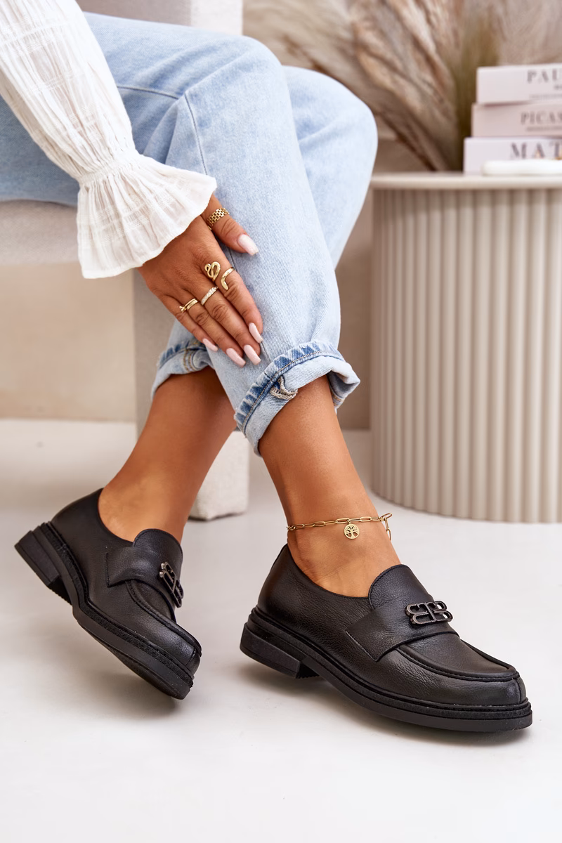 Jakie buty do czarnych spodni?