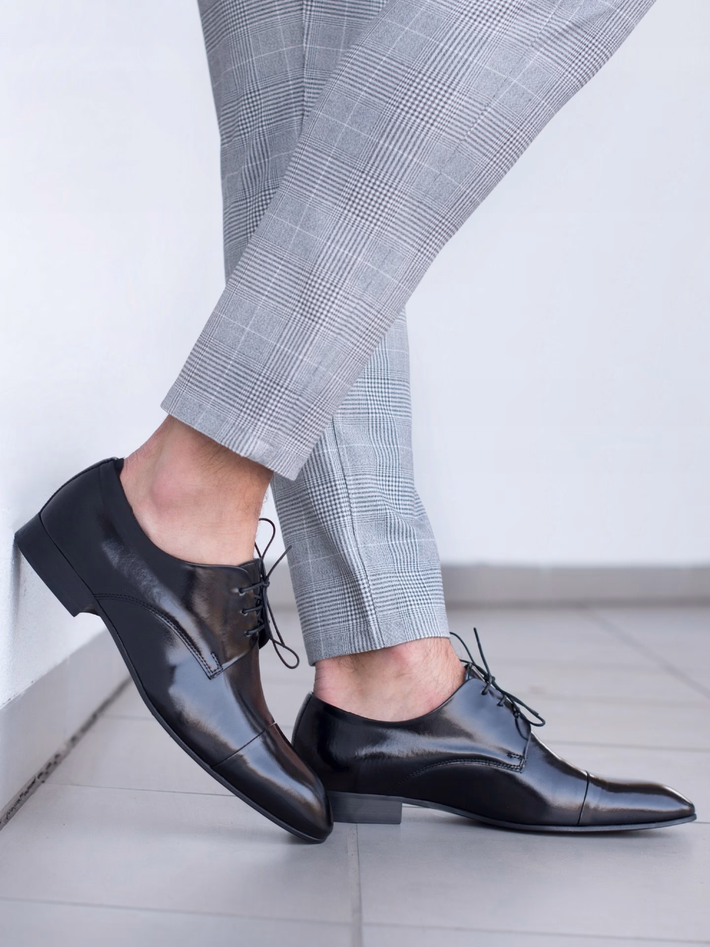 Jakie buty do jeansów i marynarki?