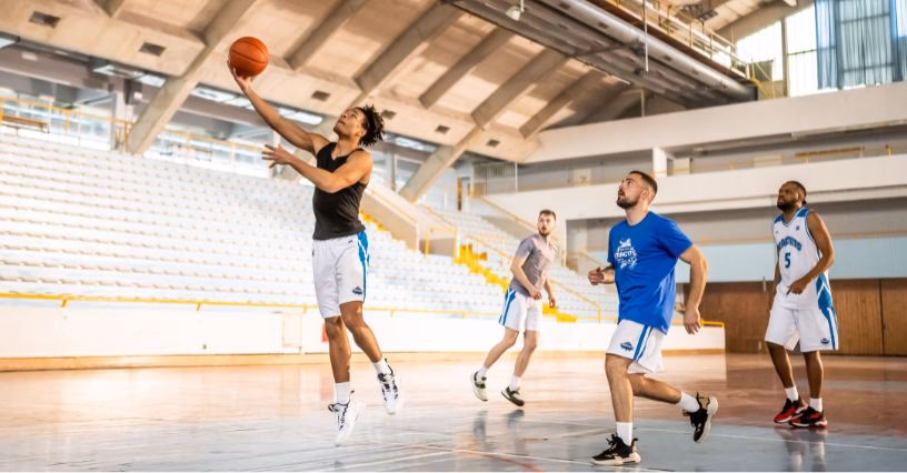 Czy buty do koszykówki niszczą się od chodzenia?