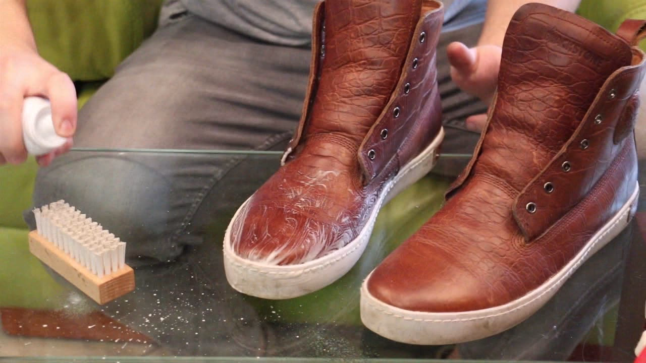 Czym wyczyścić buty ze skóry licowej?