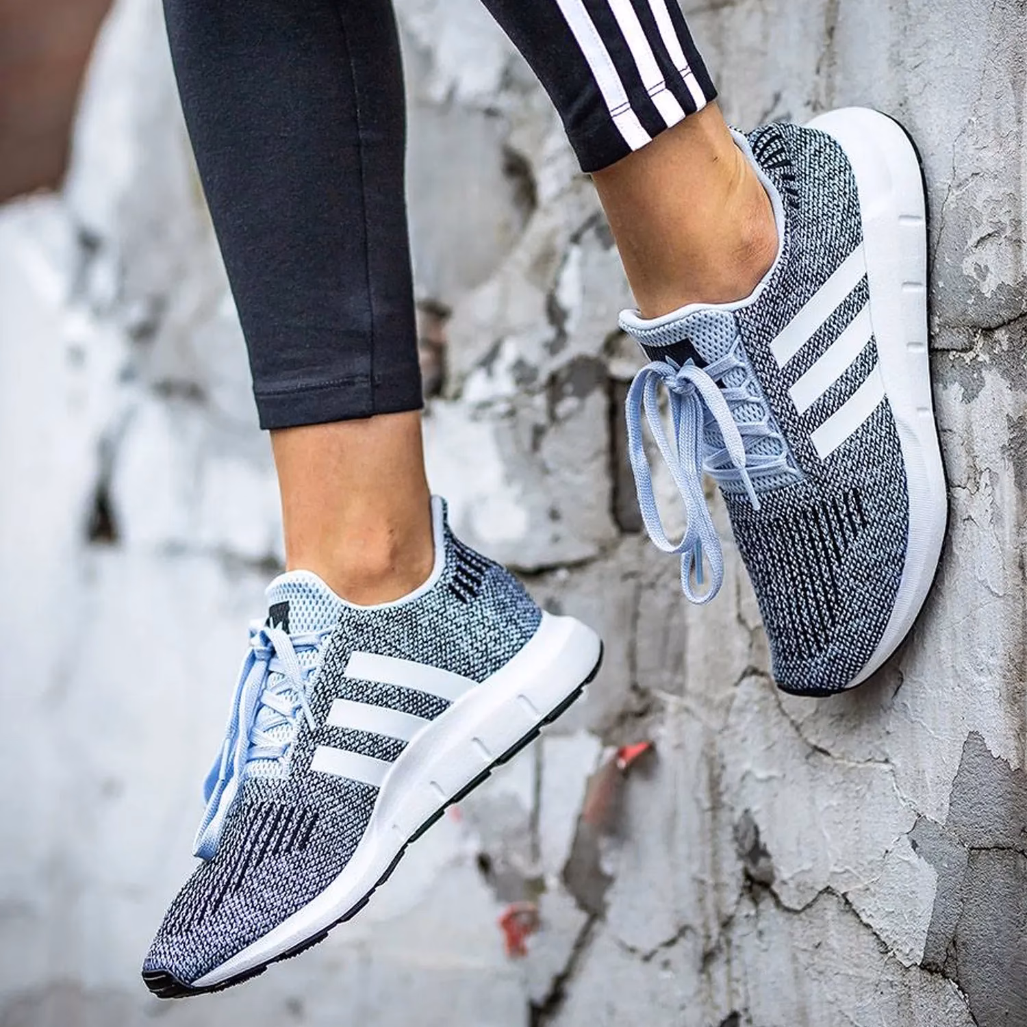 Jak dobrać rozmiar butów do biegania?