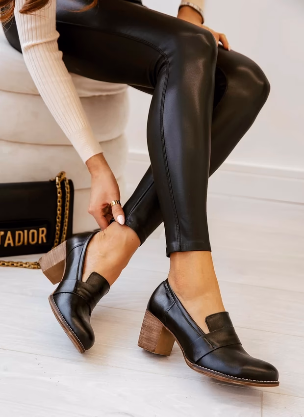 Do czego pasują buty na słupku?